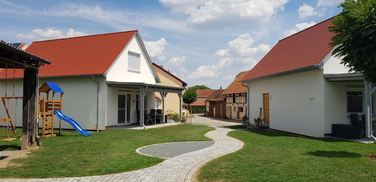 Ferienhäuser May Weigenheim Exteriör bild
